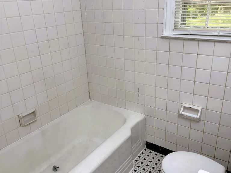 514 Western Dr — Photo 14