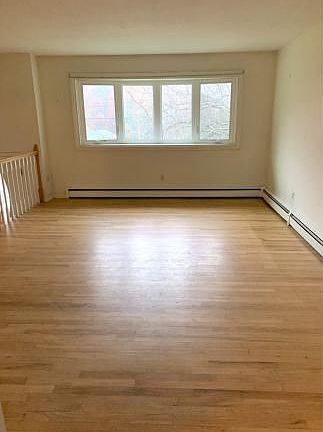4th image of 2462 Stephanie Ln