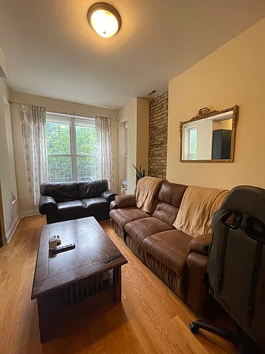 1738 W Huron St Photo 1