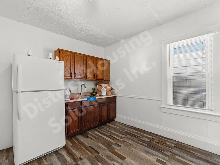 8302 Sowinski Ave — Photo 2