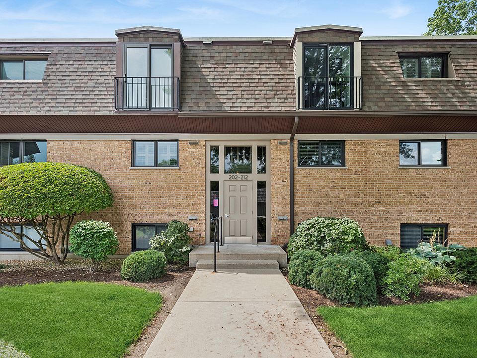 1st image of 202 Kenston Ct #202