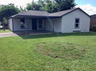 1701 Nottingham St, Pasadena, TX 77502