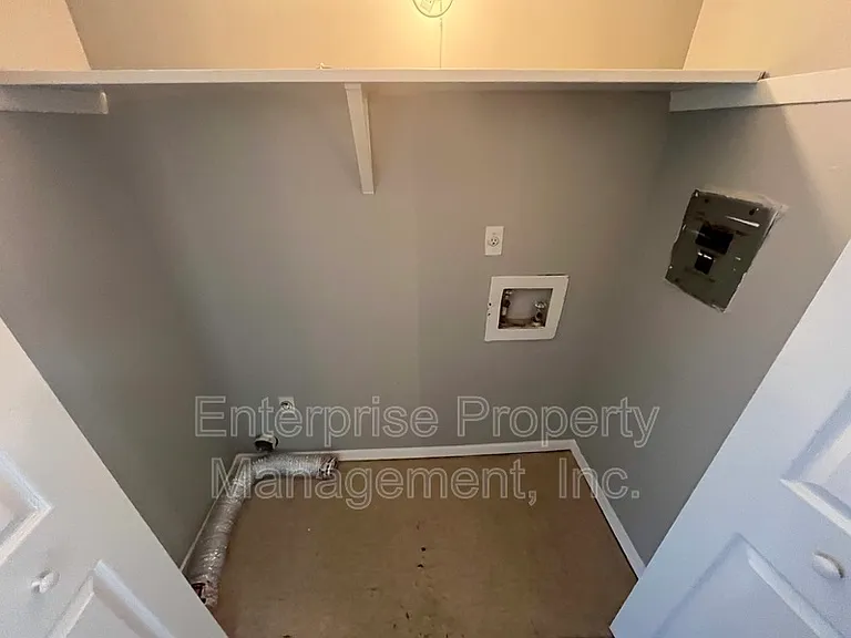 2827 Sonora Dr #2 — Photo 13