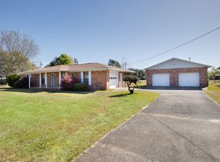 2148 Fox Den Dr, Navarre, FL 32566