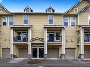 650 Springtree Ln, West Linn, OR 97068