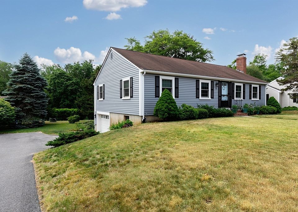 1st image of 50 Forest Avenue Ext
