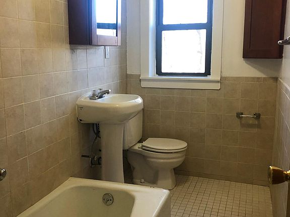 2nd image of 411 Warburton Ave APT 1D