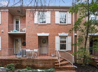 1003B N Daniel St, Arlington, VA