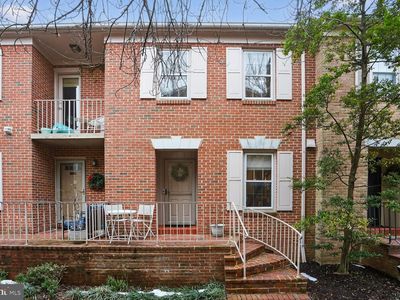1003B N Daniel St, Arlington, VA, 22201