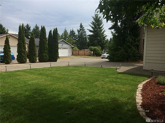 4th image of 18704 83rd Ave E