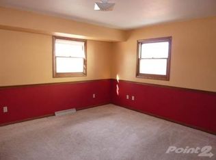 430 Arthur Dr, Clinton, WI 53525