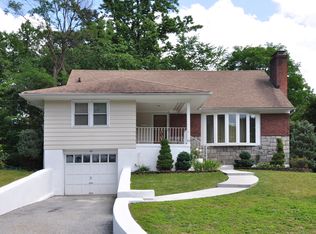 42 Bobolink Rd, Yonkers, NY 10701
