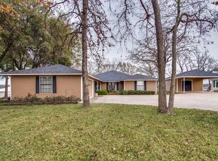 122 Hogan Dr, Lake Kiowa, TX 76240