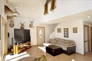 3rd image of 50450 8th Ave