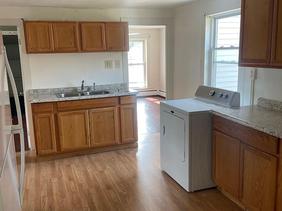 1st image of 68 Whiting St Floor 2