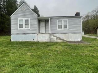 2047 Evergreen Rd, Flat Lick, KY 40935