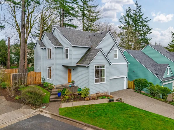 10048 NW Fleetwood Dr, Portland, OR 97229