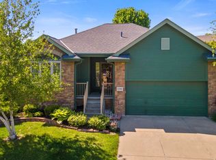 11540 Lakeview Dr, Bellevue, NE 68133