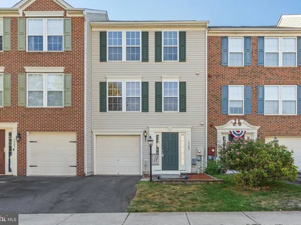 1309 Steed St, Ranson, WV 25438