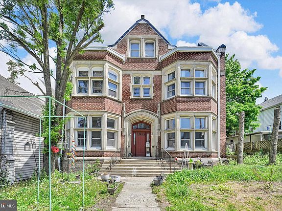 2nd image of 231 2nd St