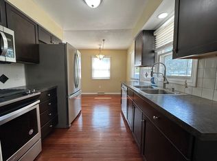 1121 Crescent St NE, Grand Rapids, MI 49503
