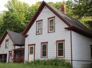 28 Spring St, Colebrook, NH 03576