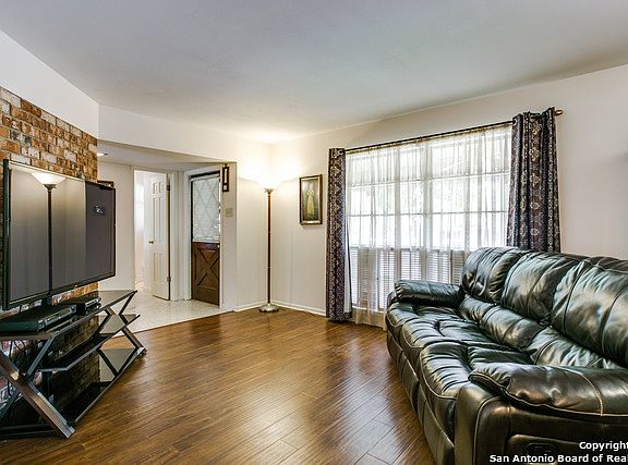 5th image of 10607 Auldine Dr