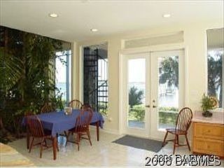 3rd image of 1405 Oak Forest Dr