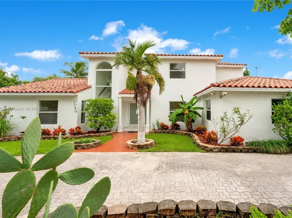 7740 SW 168th St, Palmetto Bay, FL 33157
