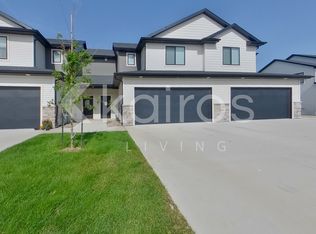 6940 Holly Ct, Johnston, IA 50131
