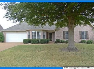 9958 Piney Ridge Dr, Olive Branch, MS 38654