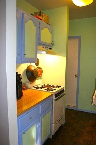 kitchen, alternate view