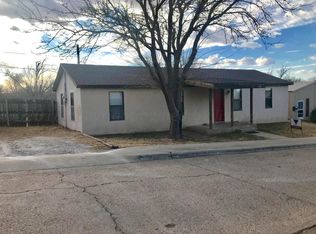 204 Panhandle Ave, Canadian, TX 79014