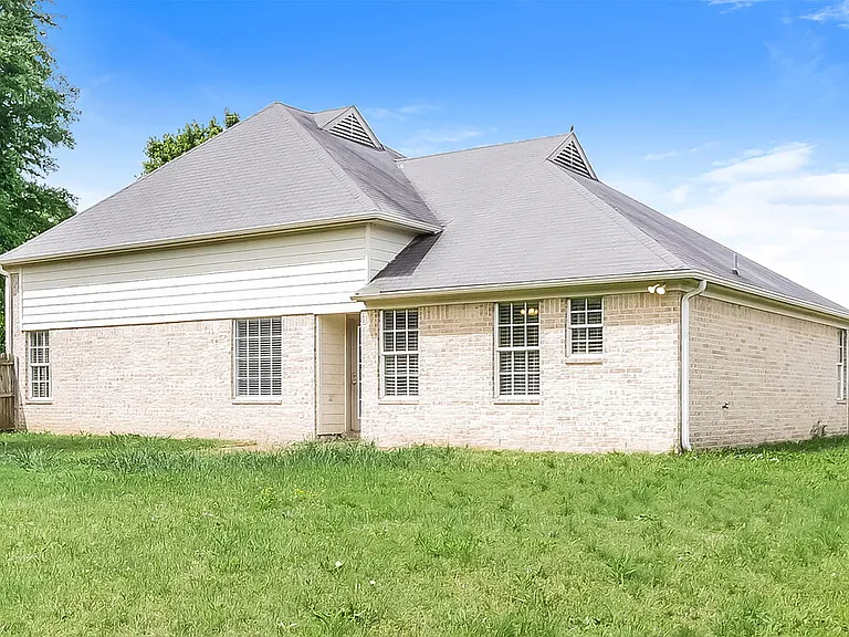 8280 Dexter Ridge Cv E — Photo 16