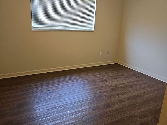 5th image of 251 Yelton Ct #0