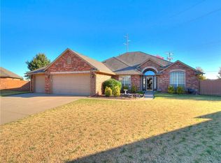 3100 Maple Ln, Moore, OK 73170