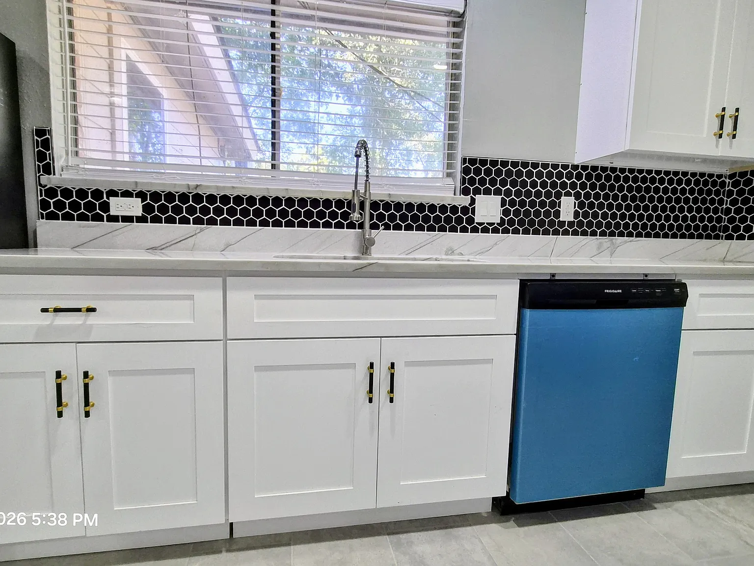 23054 Banquo Dr — Photo 3