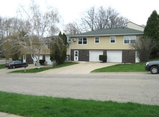 110-116 W Garfield St, Mount Horeb, WI 53572