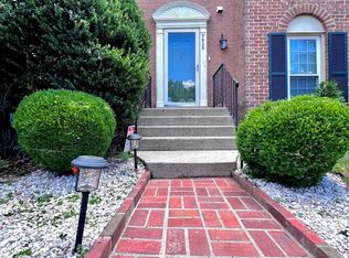 5629 Ridge View Dr, Alexandria, VA 22310