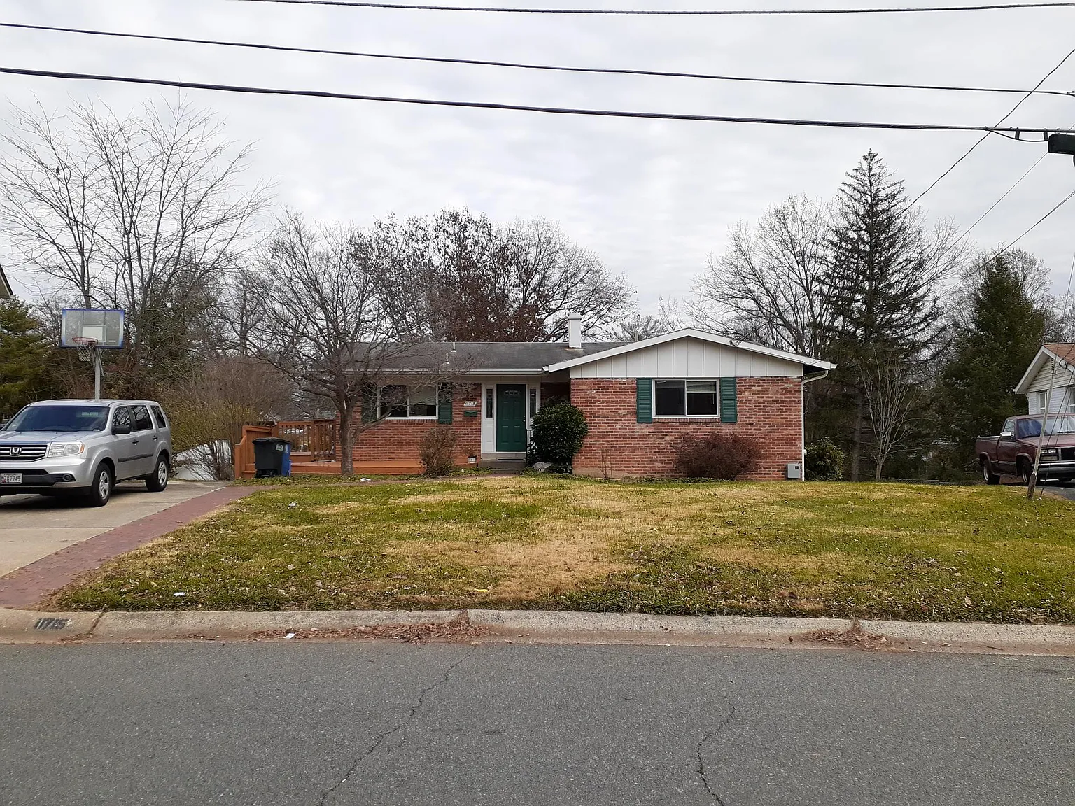 3 bed, 2.5 bath, 1350 sqft, $3,750 — Photo 1