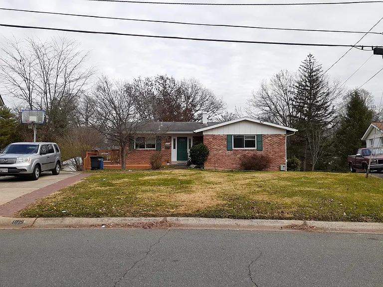 11715 Enid Dr — Photo 1