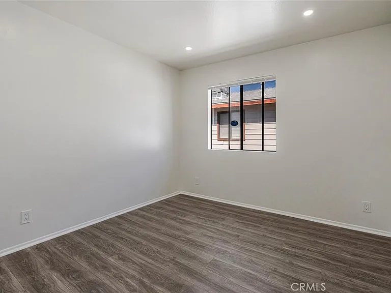 1129 Linden Ave #3 — Photo 13