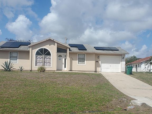4th image of 2398 SW Susset Lane