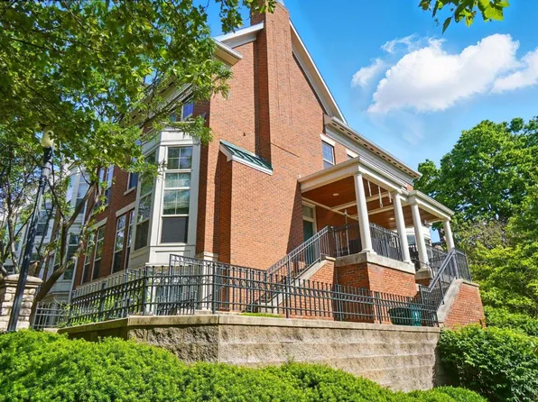 207 Stetson St, Cincinnati, OH 45219