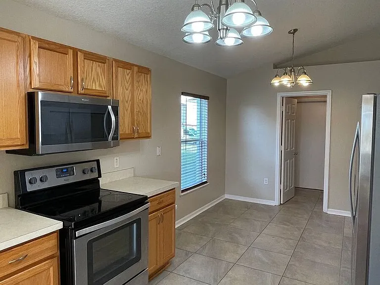 2317 Walnut Canyon Dr — Photo 5