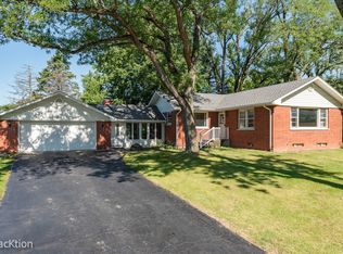 454 Andrus Rd, Downers Grove, IL 60516