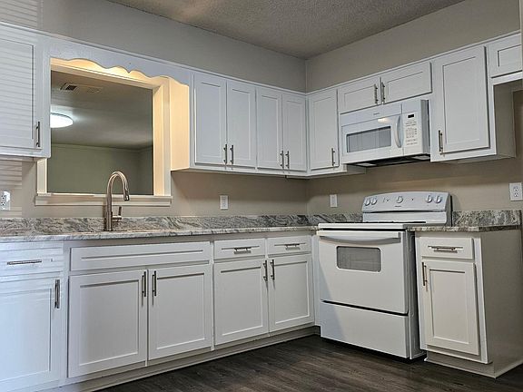 5th image of 8264 Polk Lane Cv