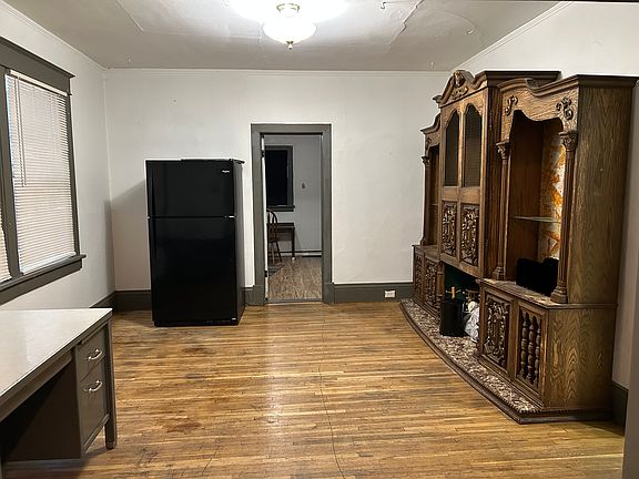 Living room(first floor)