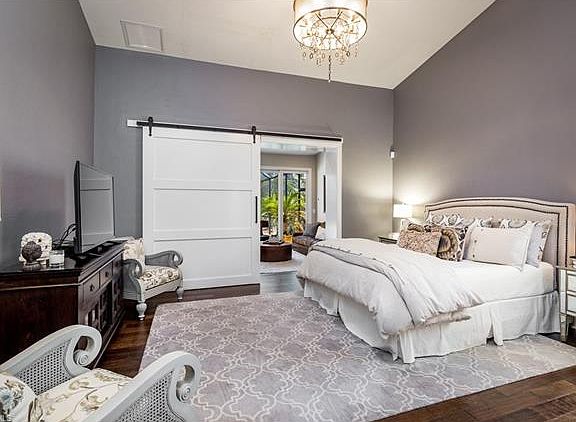 2nd image of 7589 Cordoba Cir