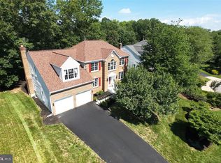 13123 Willow Edge Ct, Clifton, VA 20124